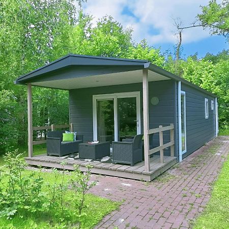 4P Chalet Tolve Met 4 Fietsen Vlakbij Natuurgebieden Drents Friese Wold, Fochteloerveen En Gevangenisdorp Veenhuizen Oosterwolde  Extérieur photo